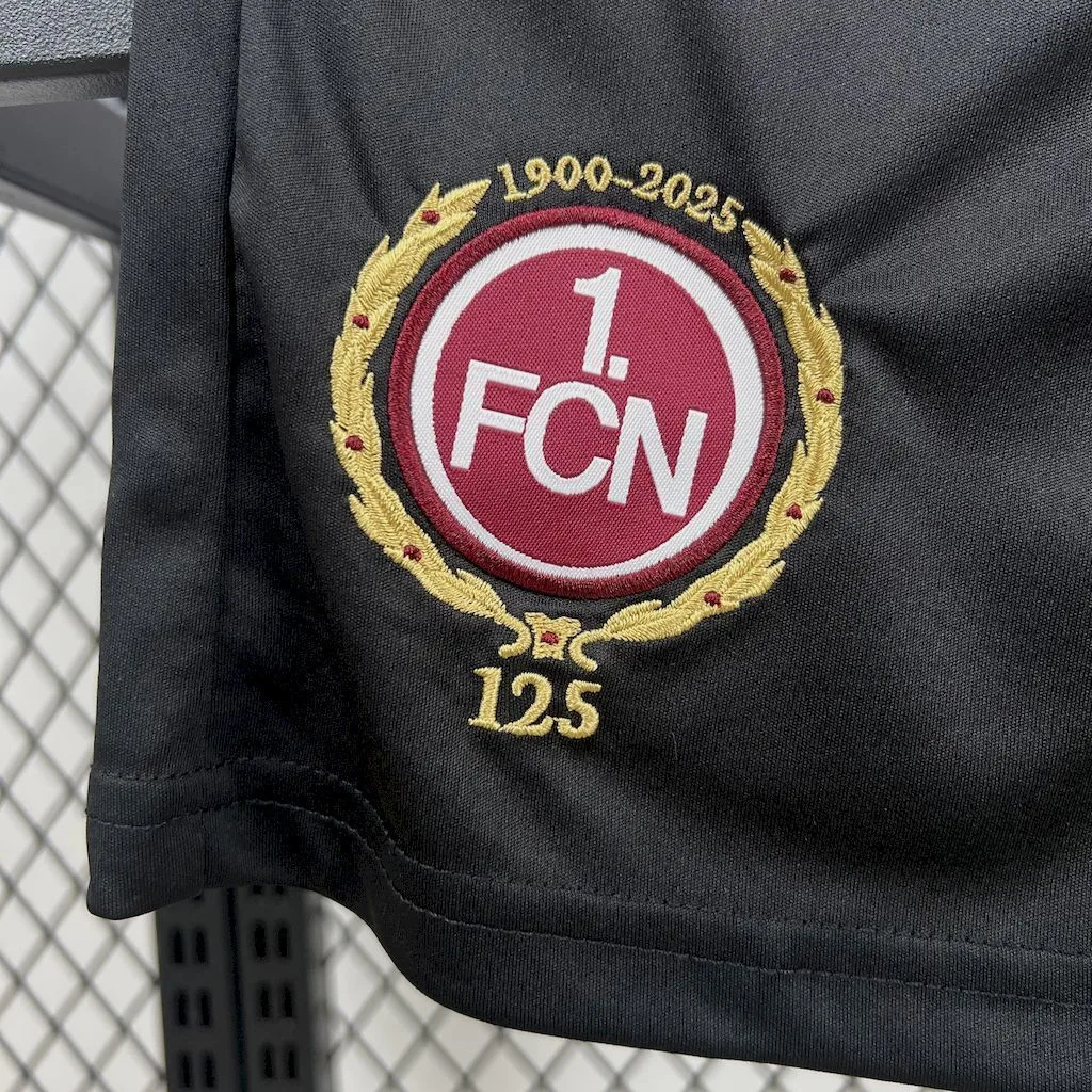 1. FC Nurnberg 2025/26 125th Anniversary Kids Kit, foto 4