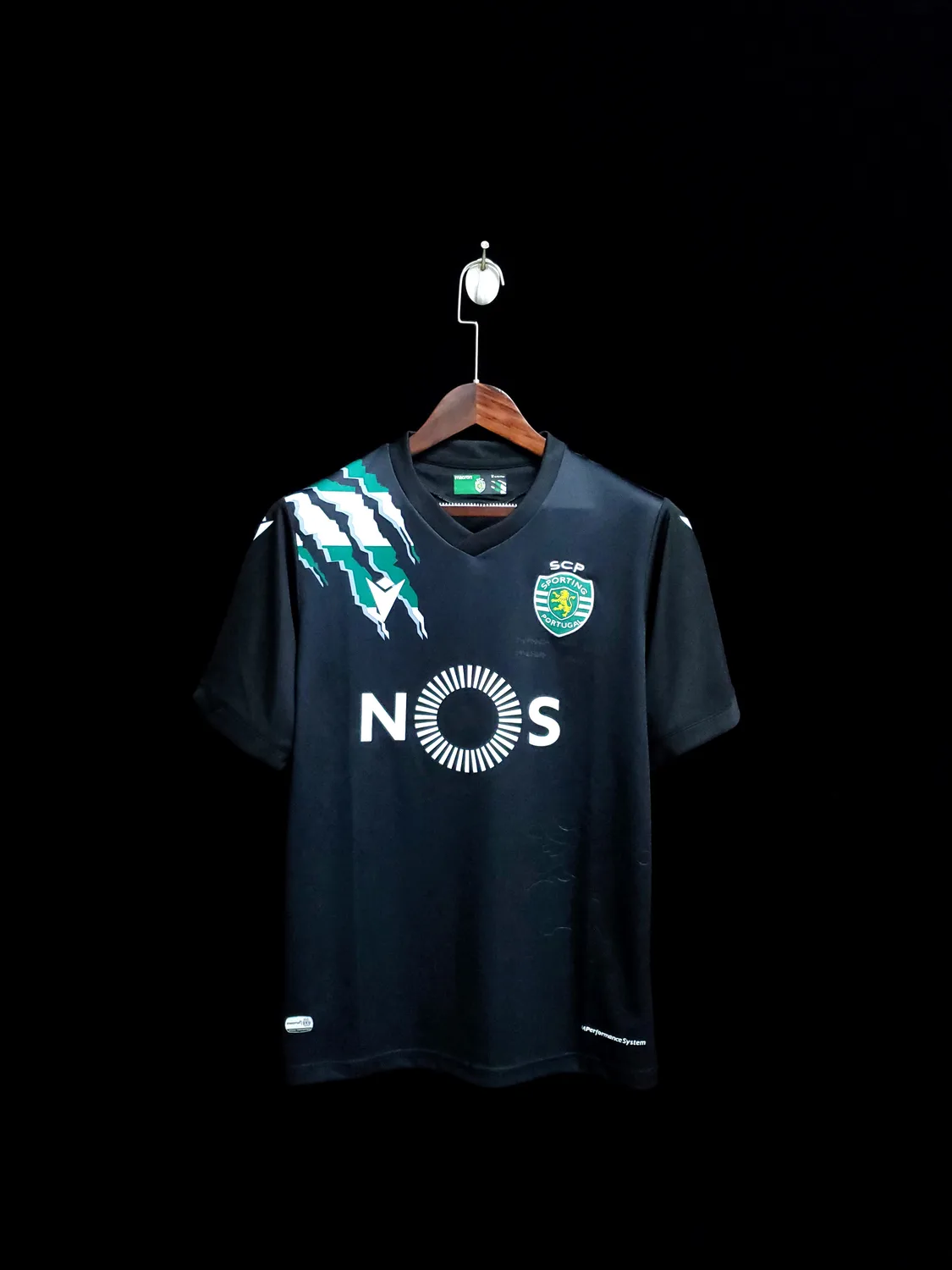 20-21 Lisbon away, foto 1