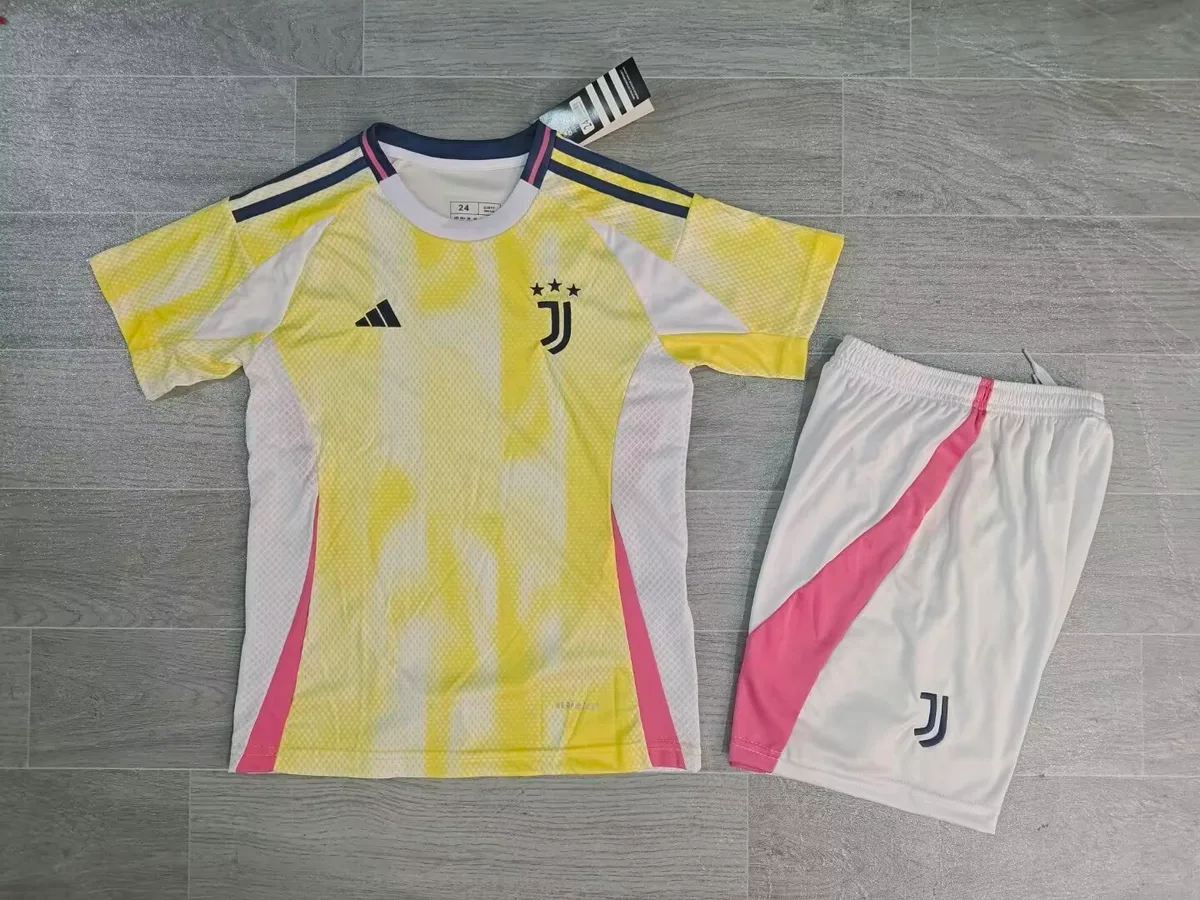 2024/25 Juventus Away Kids Kit, foto 1