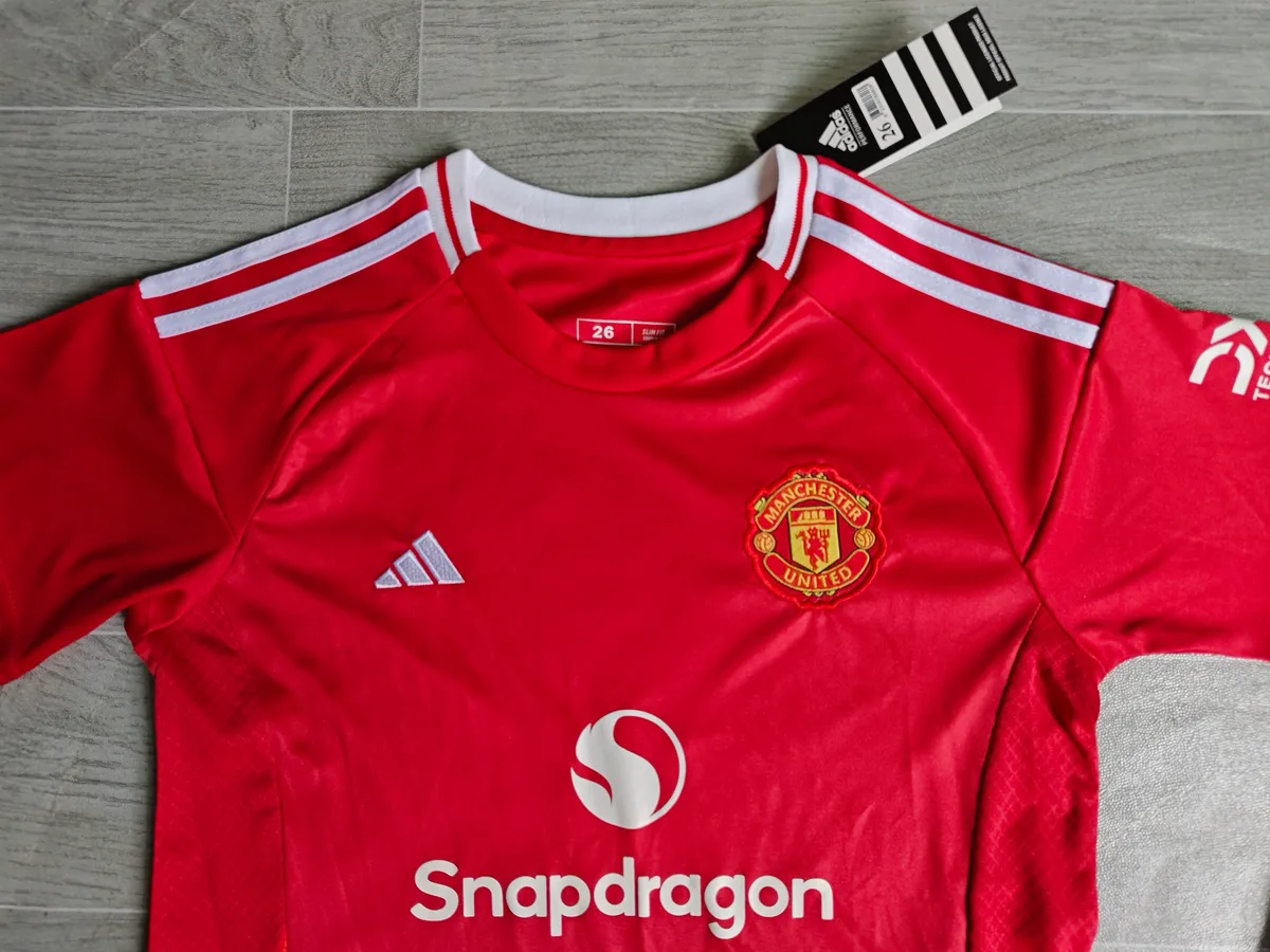 2024/25 Manchester United Home Kids Kit, foto 2