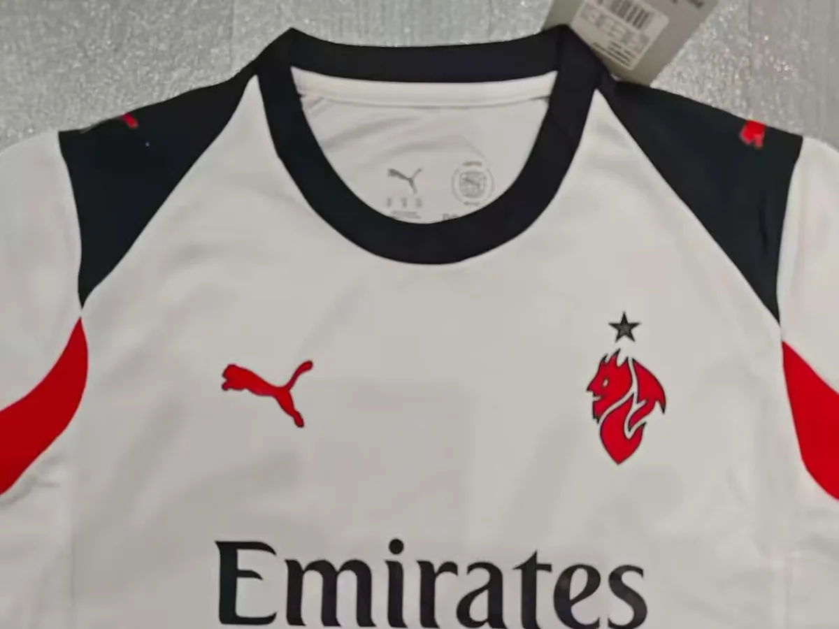 2025/26 AC Milan Away Kids Kit, foto 4