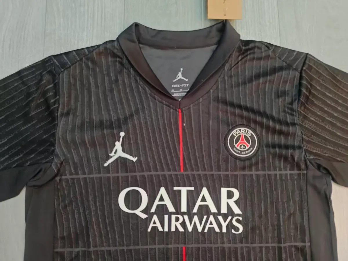 2025/26 Paris Saint-Germain Fourth Kids Kit, foto 6