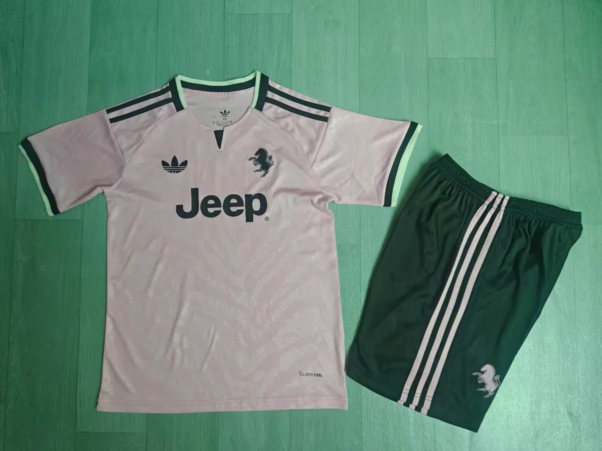 2026/27 Juventus Away Kids Kit, foto 1