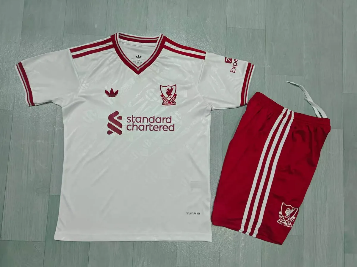 2026/27 Liverpool Away Kids Kit, foto 2
