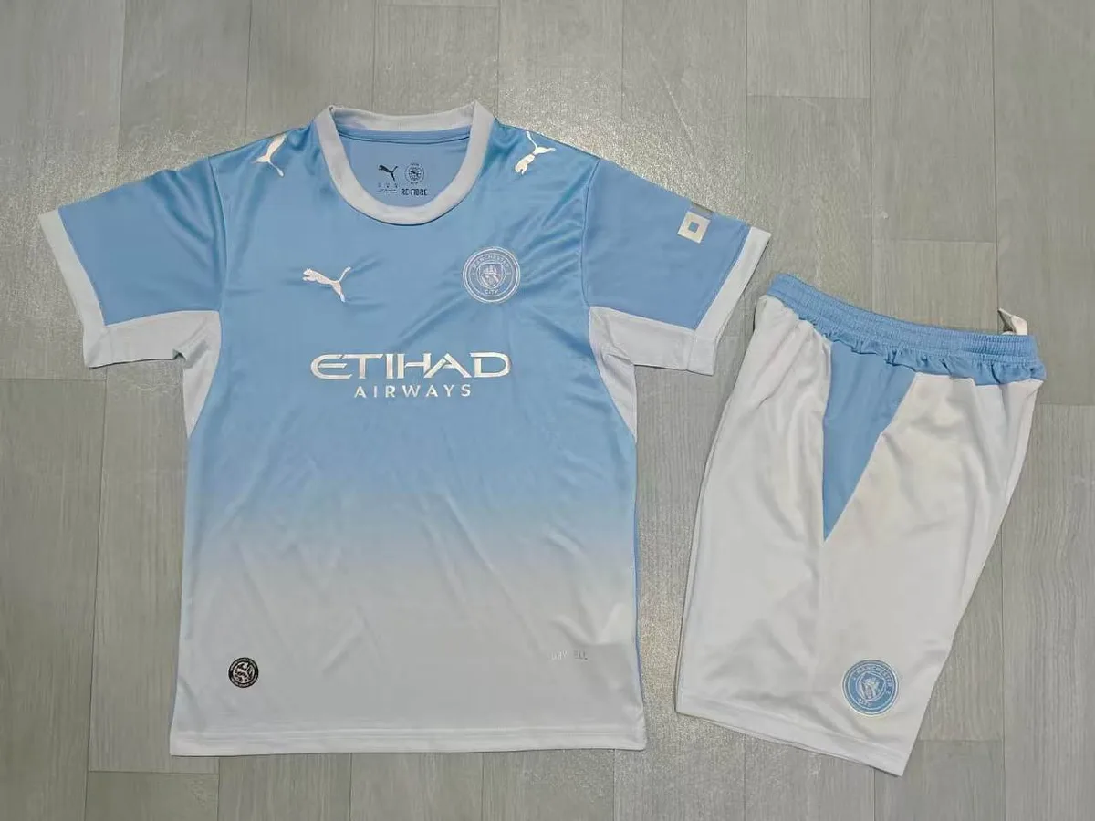2026/27 Manchester City Home Kids Kit, foto 1