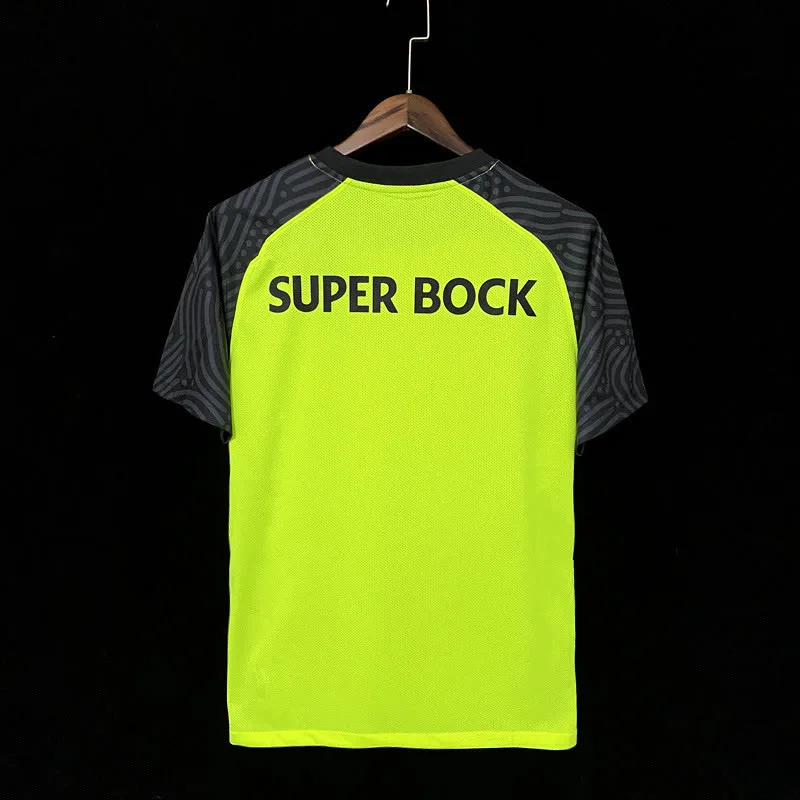 21/22 Lisbon away:, foto 2