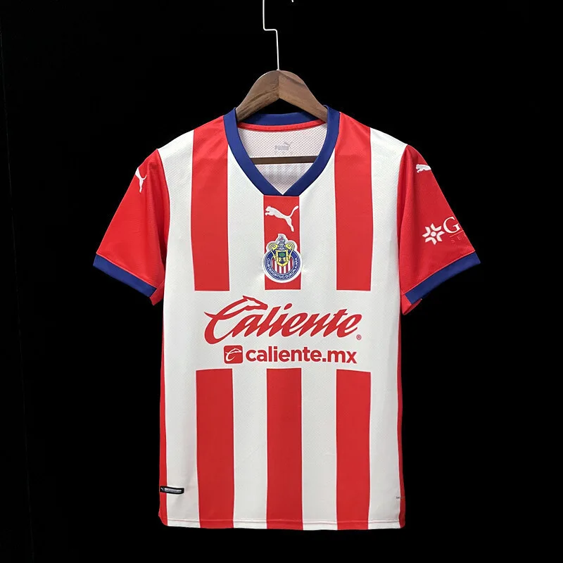 22/23 Chivas Home, foto 1
