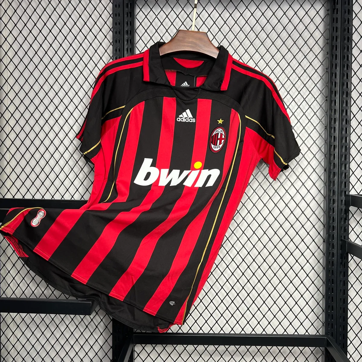 AC Milan 2006/07 Home Retro Jersey, foto 1