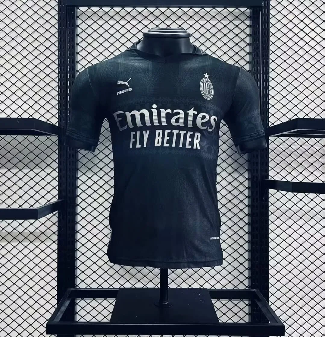 AC Milan 2024/25 Co-Branded Edition Jersey Player Version, foto 1
