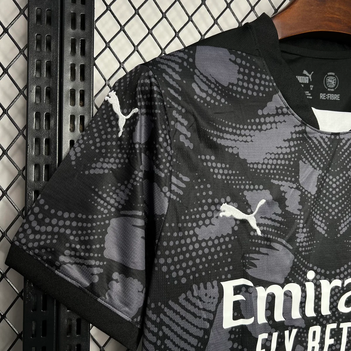 AC Milan 2024/25 Goalkeeper Jersey Black, foto 3