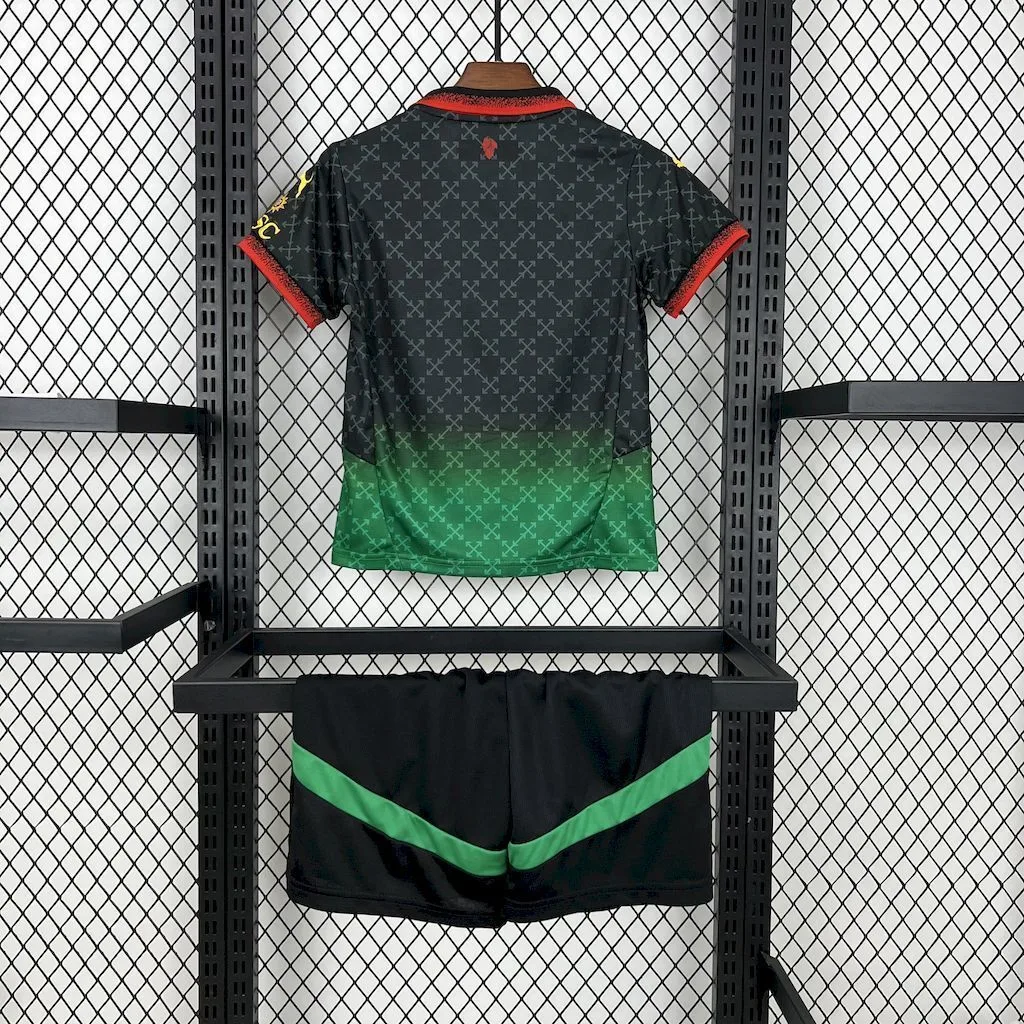 AC Milan 2025/26 Co-Branded Black Edition Kids Kit, foto 3