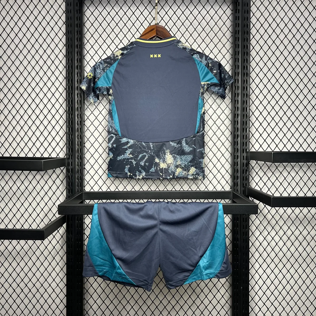 Ajax 2024/25 Away Kids Kit, foto 2
