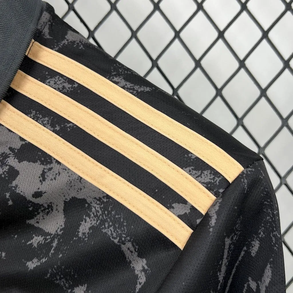 Ajax 2025/26 Stone Island Jersey, foto 4