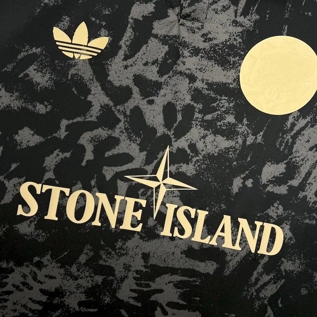 Ajax 2025/26 Stone Island Jersey, foto 5