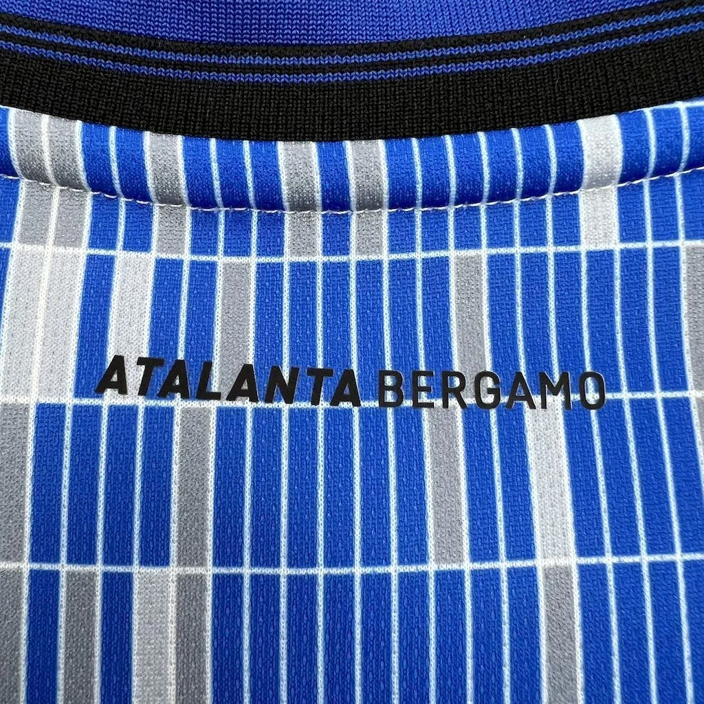 Atalanta 2024/25 Christmas Jersey, foto 2