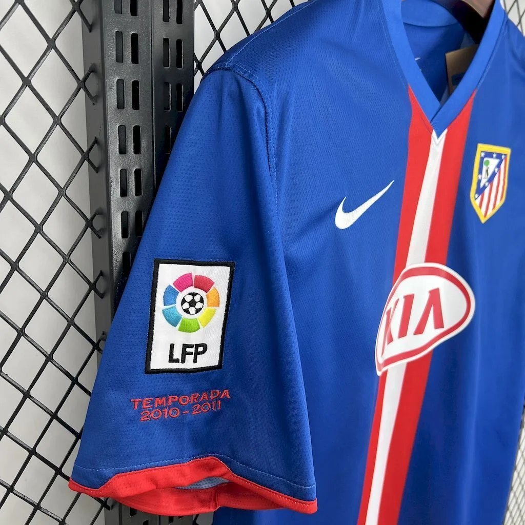 Atletico Madrid 2010/11 Away Retro Jersey, foto 6