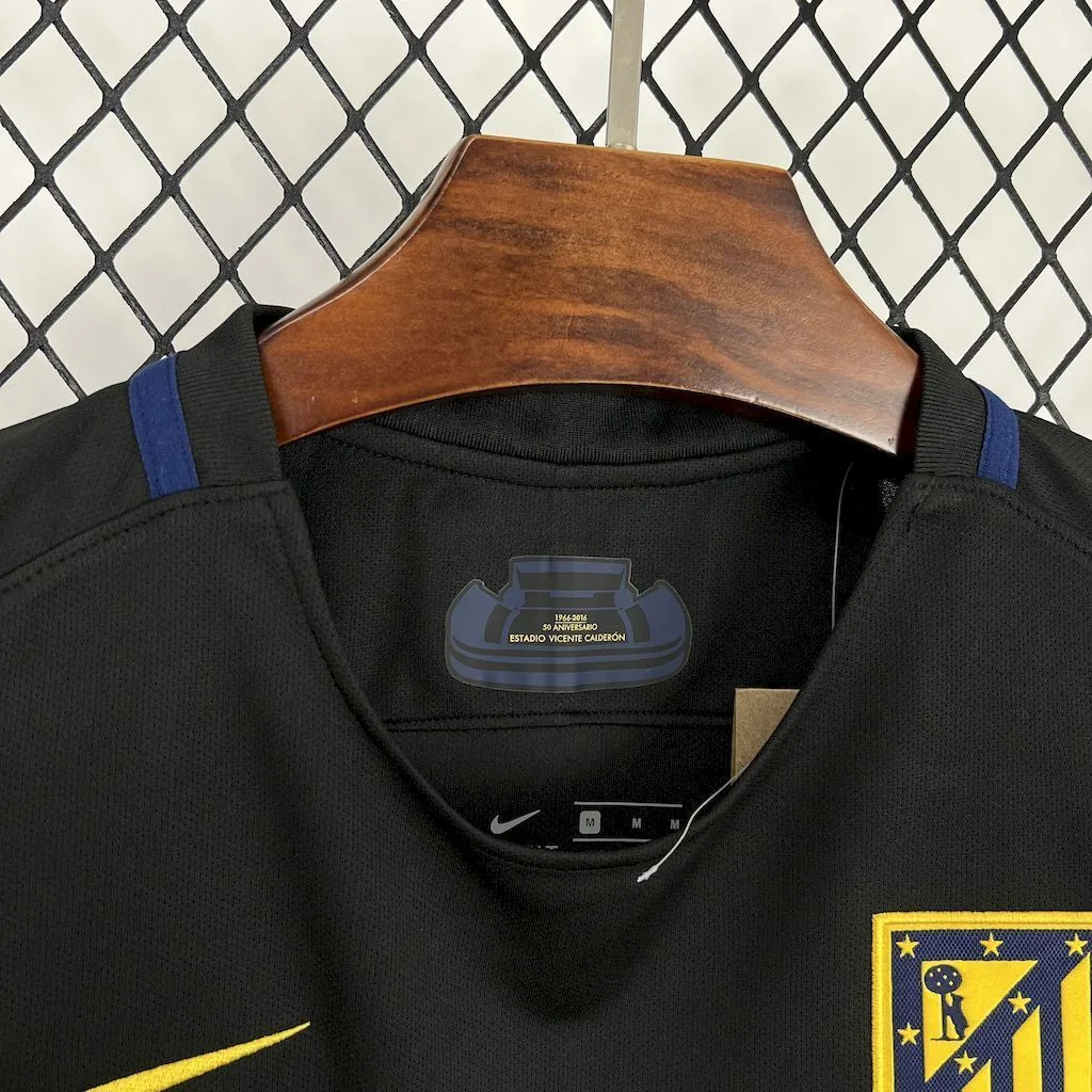 Atletico Madrid 2016/17 Away Retro Jersey, foto 3