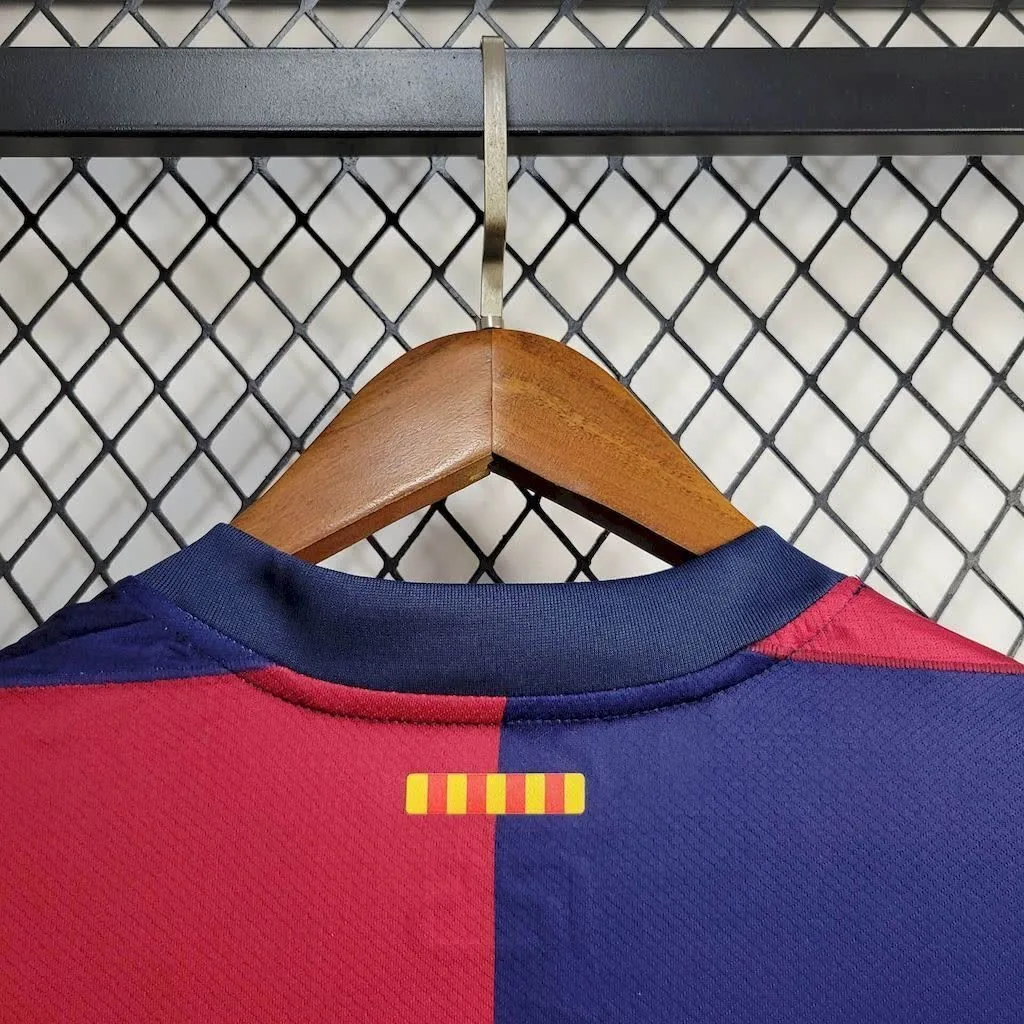Barcelona 2024/25 Local Sponsor Coldplay Kids Kit, foto 3