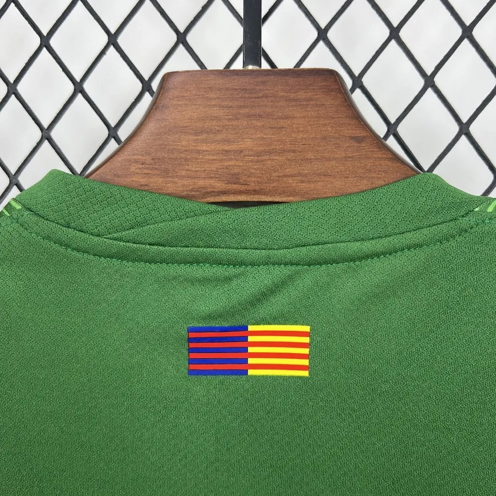 Barcelona 2025/26 Green Goalkeeper Kids Kit, foto 3