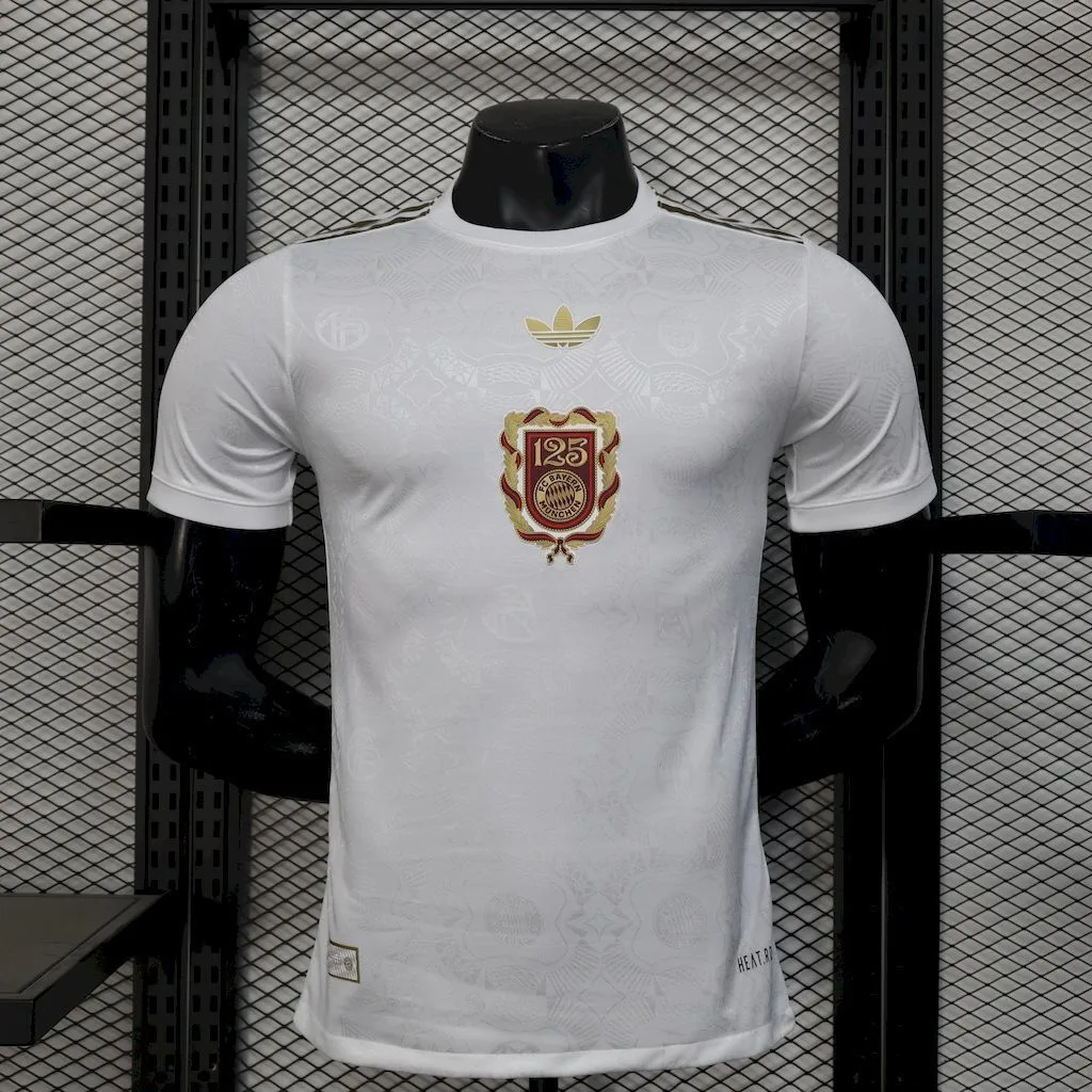 Bayern Munich 2024/25 Anniversary Tee - White Jersey Player Version, foto 1