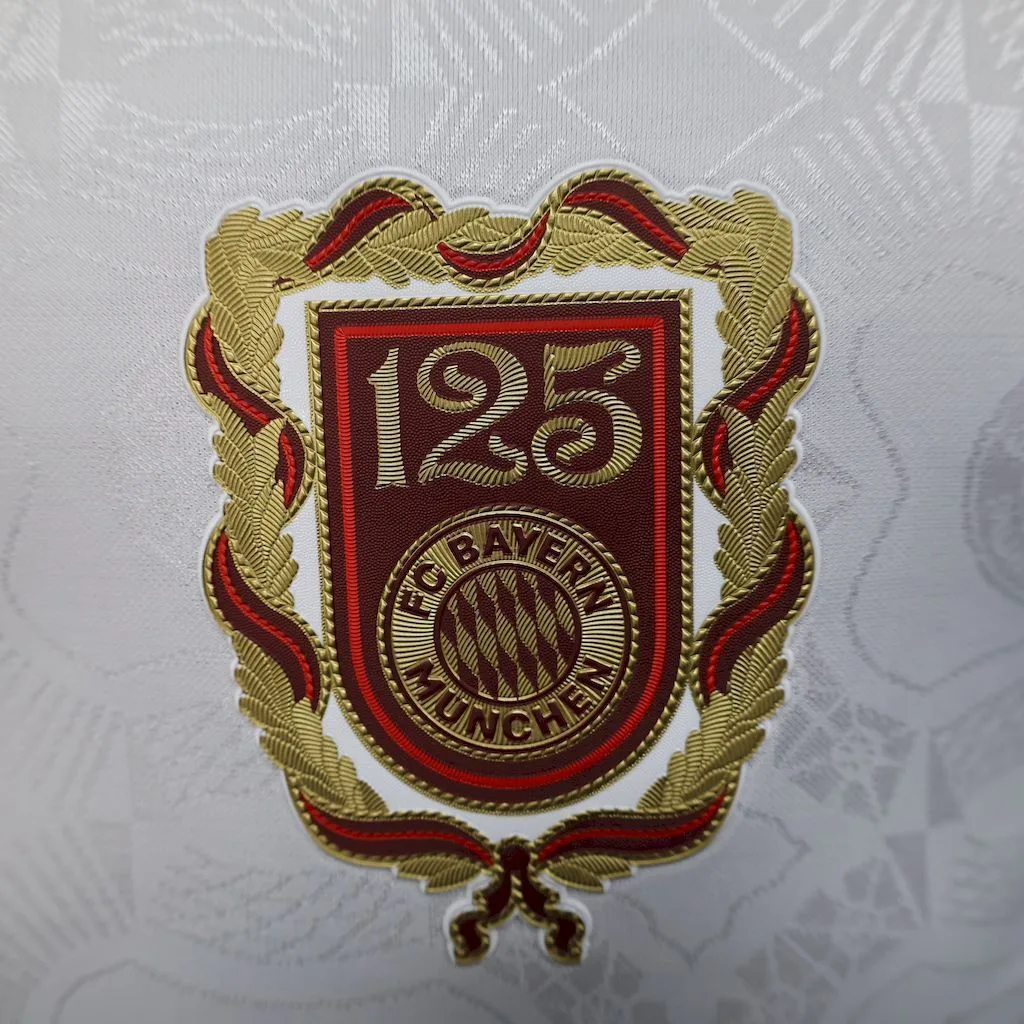 Bayern Munich 2024/25 Anniversary Tee - White Jersey Player Version, foto 4