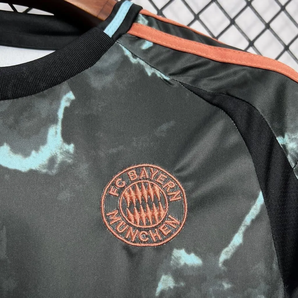 Bayern Munich 2024/25 Away Kids Kit, foto 4