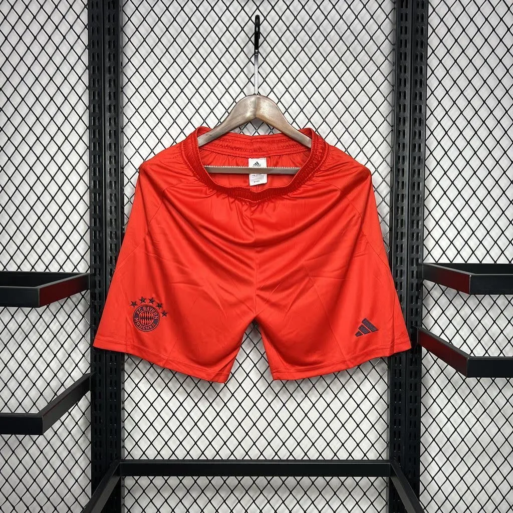 Bayern Munich 2024/25 Home Shorts, foto 1