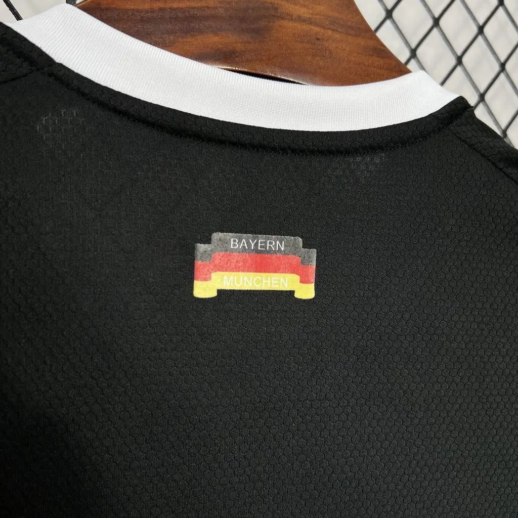 Bayern Munich 2024/25 Training Jersey, foto 3