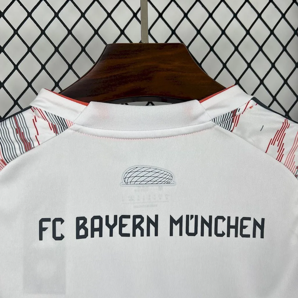 Bayern Munich 2025/26 Away Womens Jersey, foto 2