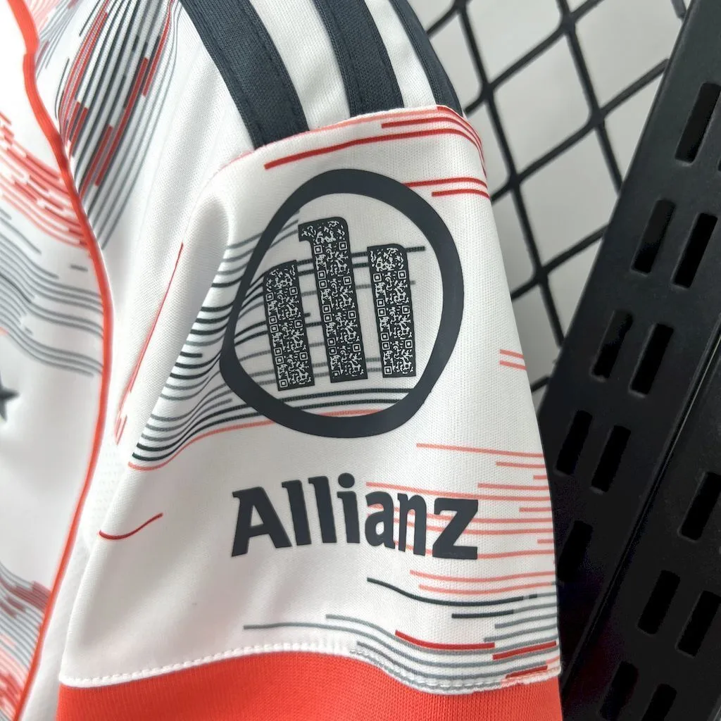 Bayern Munich 2025/26 Away Womens Jersey, foto 4