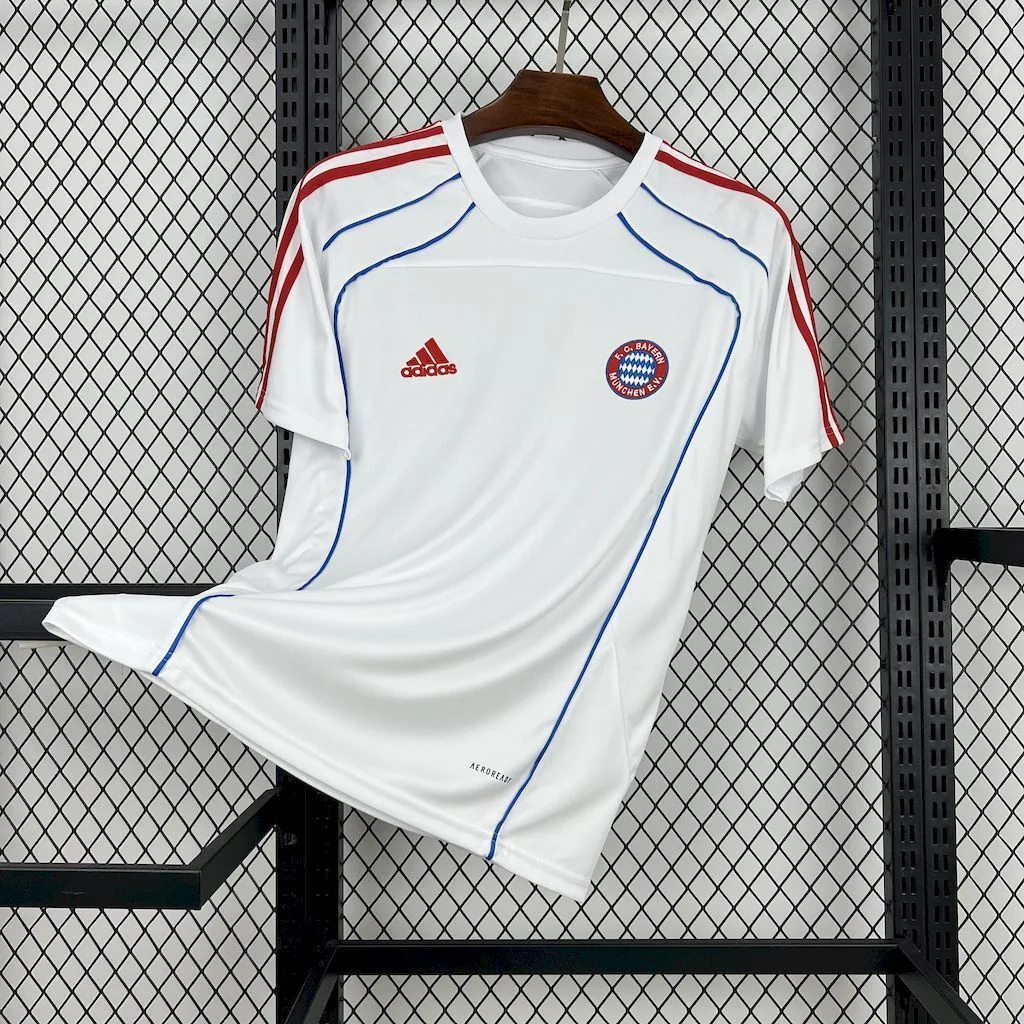 Bayern Munich 2025/26 Leisure Jersey, foto 1