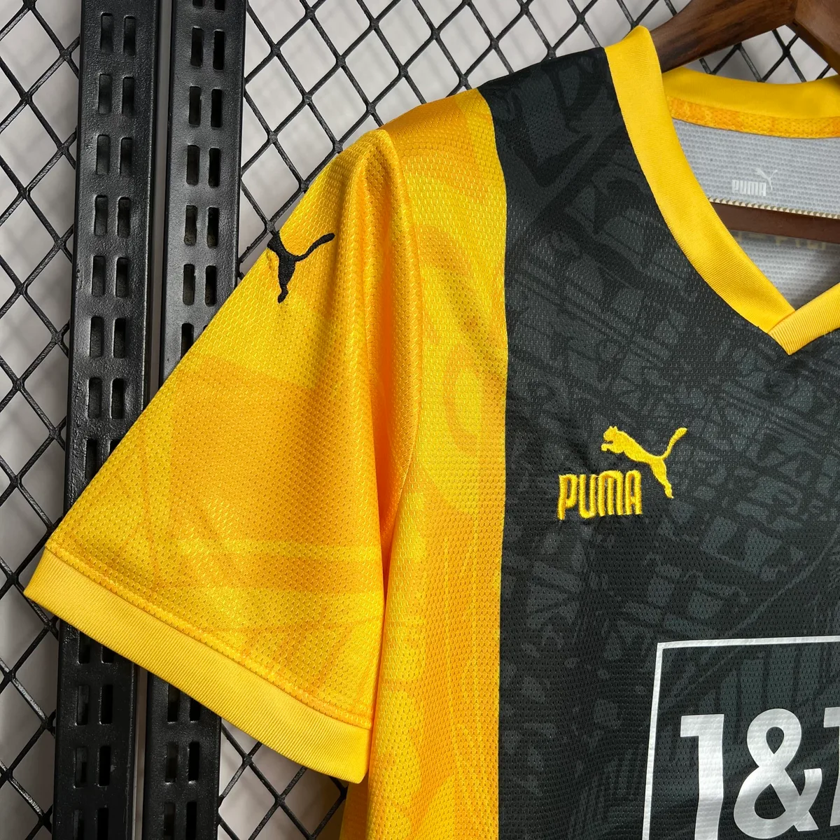 Borussia Dortmund 2023/24 Special Edition Jersey, foto 3