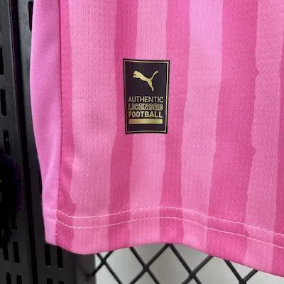 Borussia Dortmund 2025/26 Pink Special Jersey, foto 5