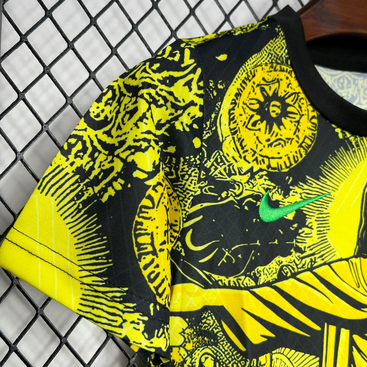 Brazil 2024/25 Special Edition Yellow Kids Kit, foto 2