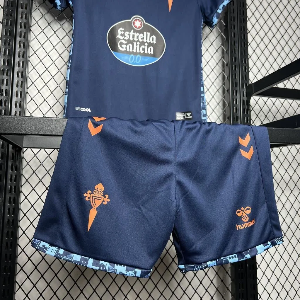 Celta Vigo 2024/25 Away Kids Kit, foto 3