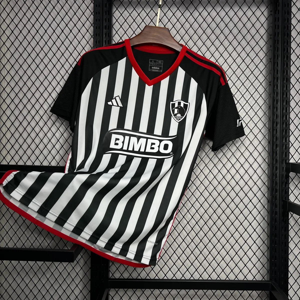 Cuervos 2024/25 Home Jersey, foto 1