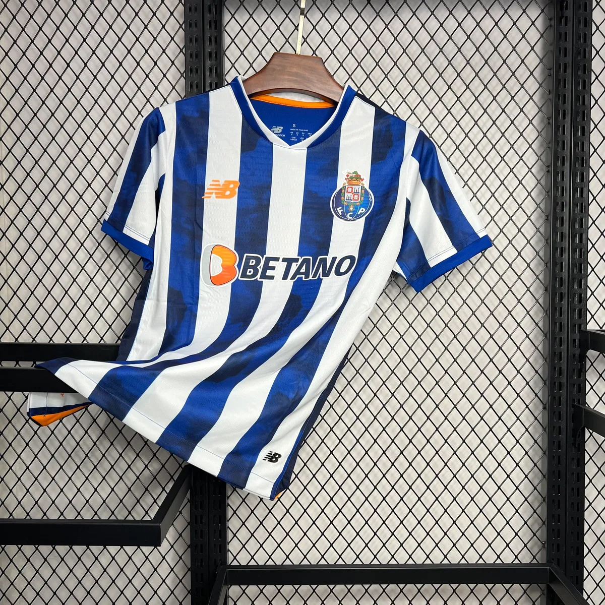 FC Porto 2024/25 Home Jersey, foto 1