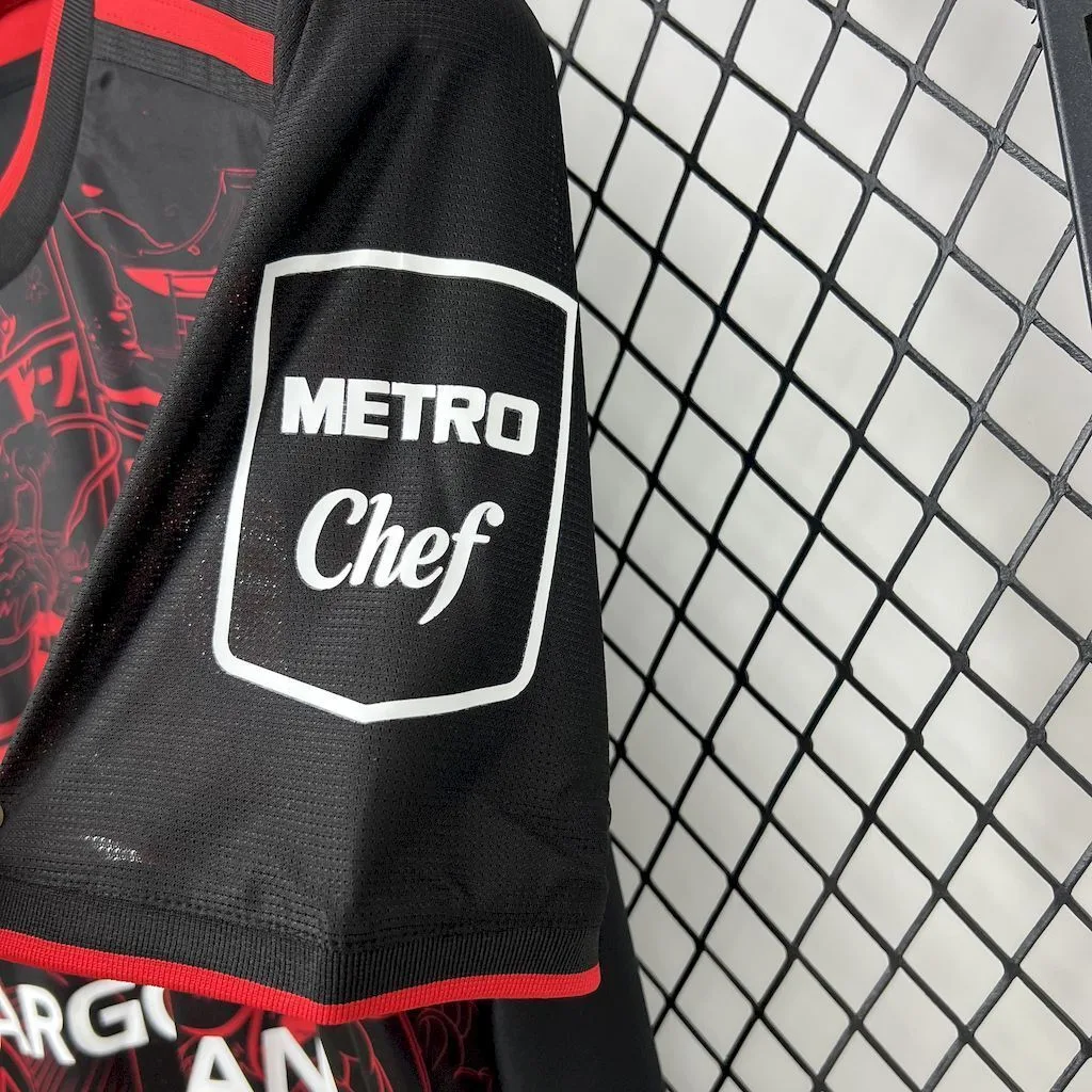 Fortuna Düsseldorf 2024/25 Special Edition Red Jersey, foto 4