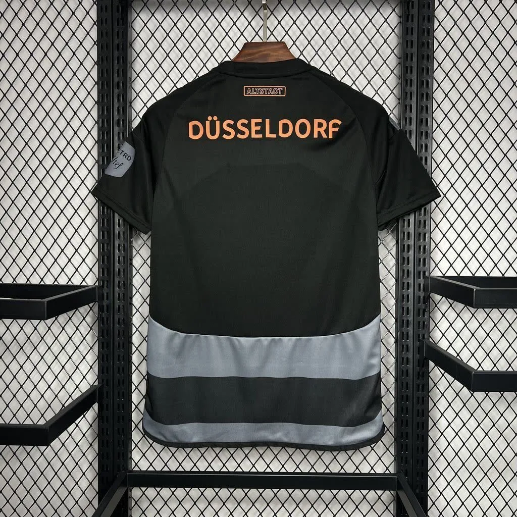 Fortuna Düsseldorf 2024/25 Third Away Jersey, foto 2