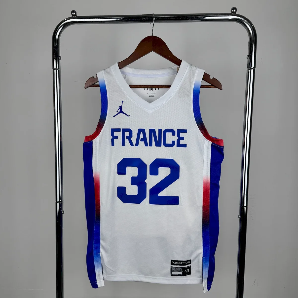 France 24/25 Limited Home WEMBANYANA#32, foto 1