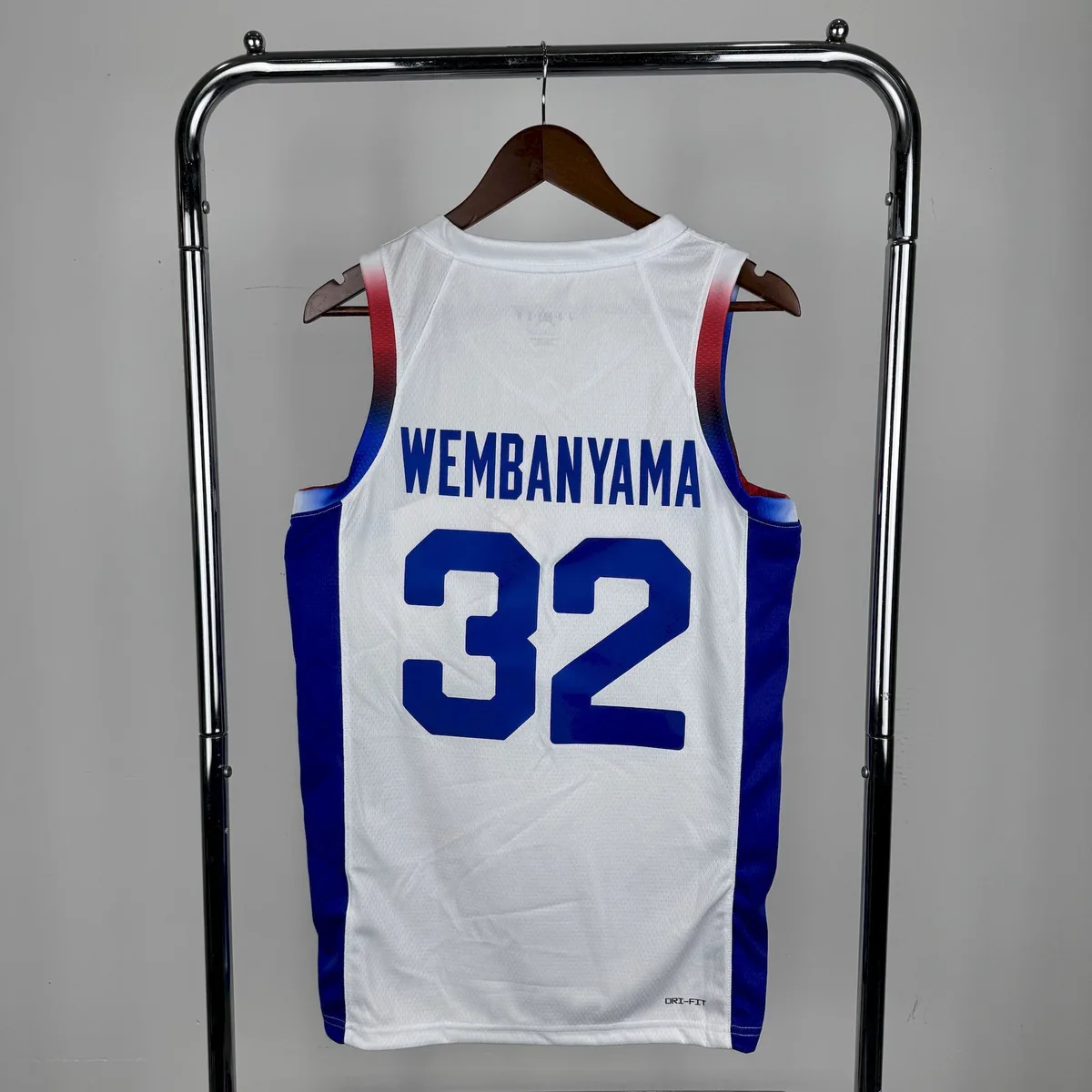 France 24/25 Limited Home WEMBANYANA#32, foto 5