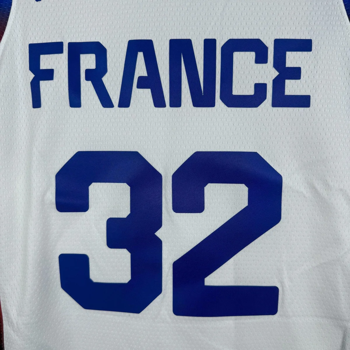 France 24/25 Limited Home WEMBANYANA#32, foto 6