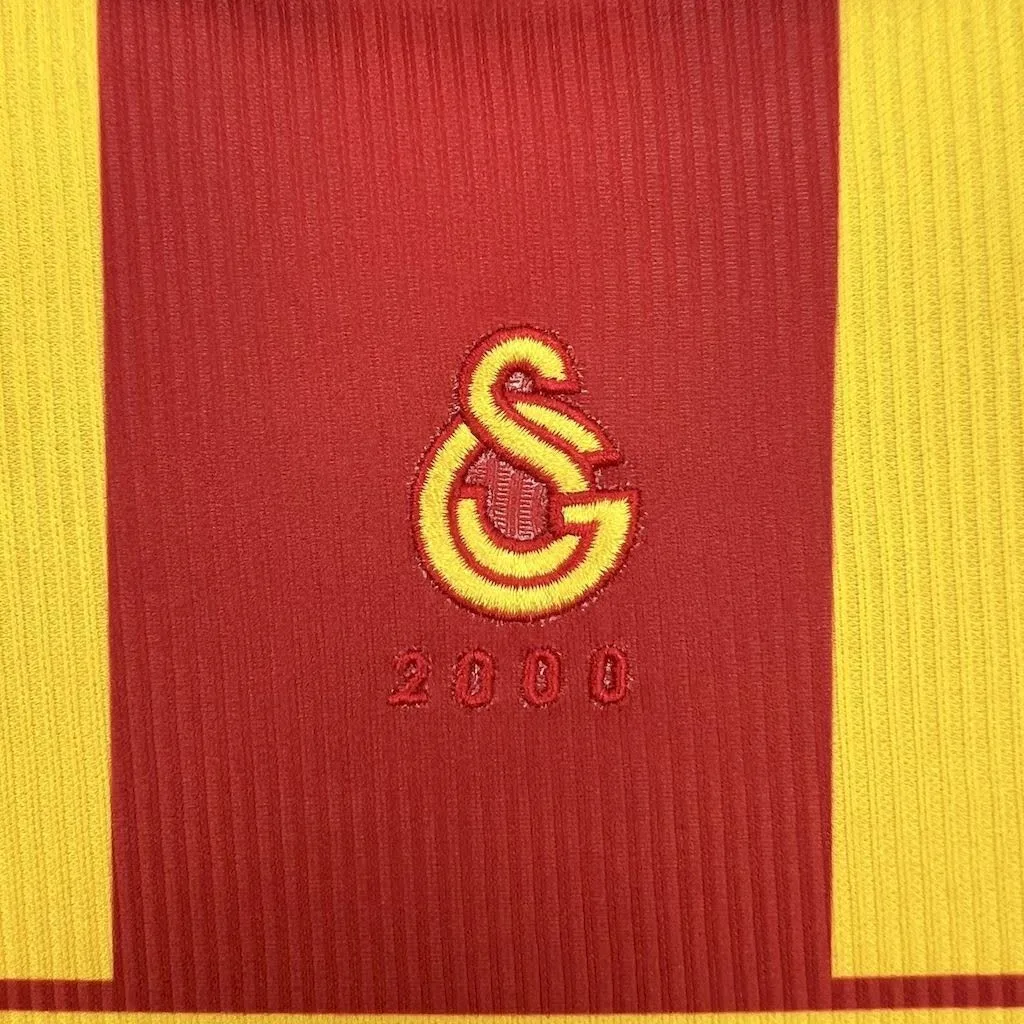 Galatasaray 1999/00 Home Retro Jersey, foto 2