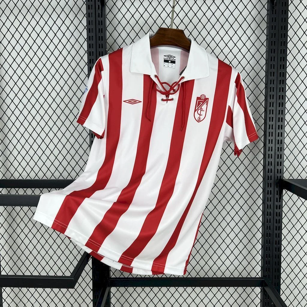 Granada 2005/06 Home Retro Jersey, foto 1