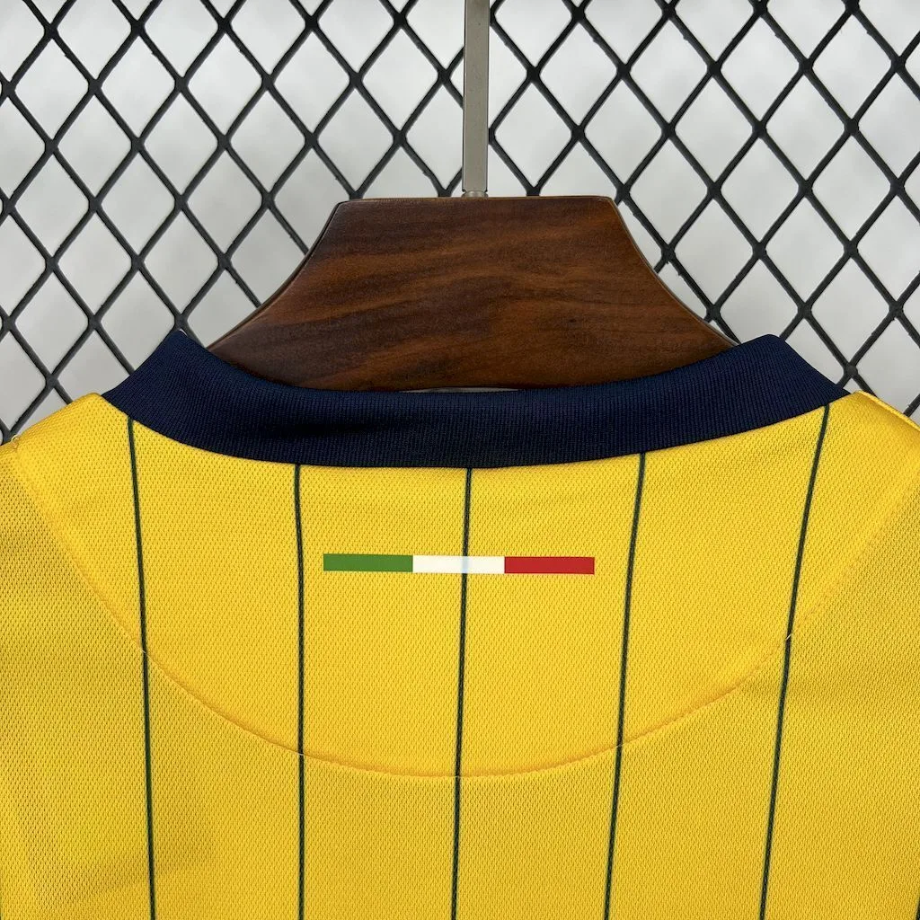 Hellas Verona 2025/26 120th Anniversary Edition Jersey, foto 3