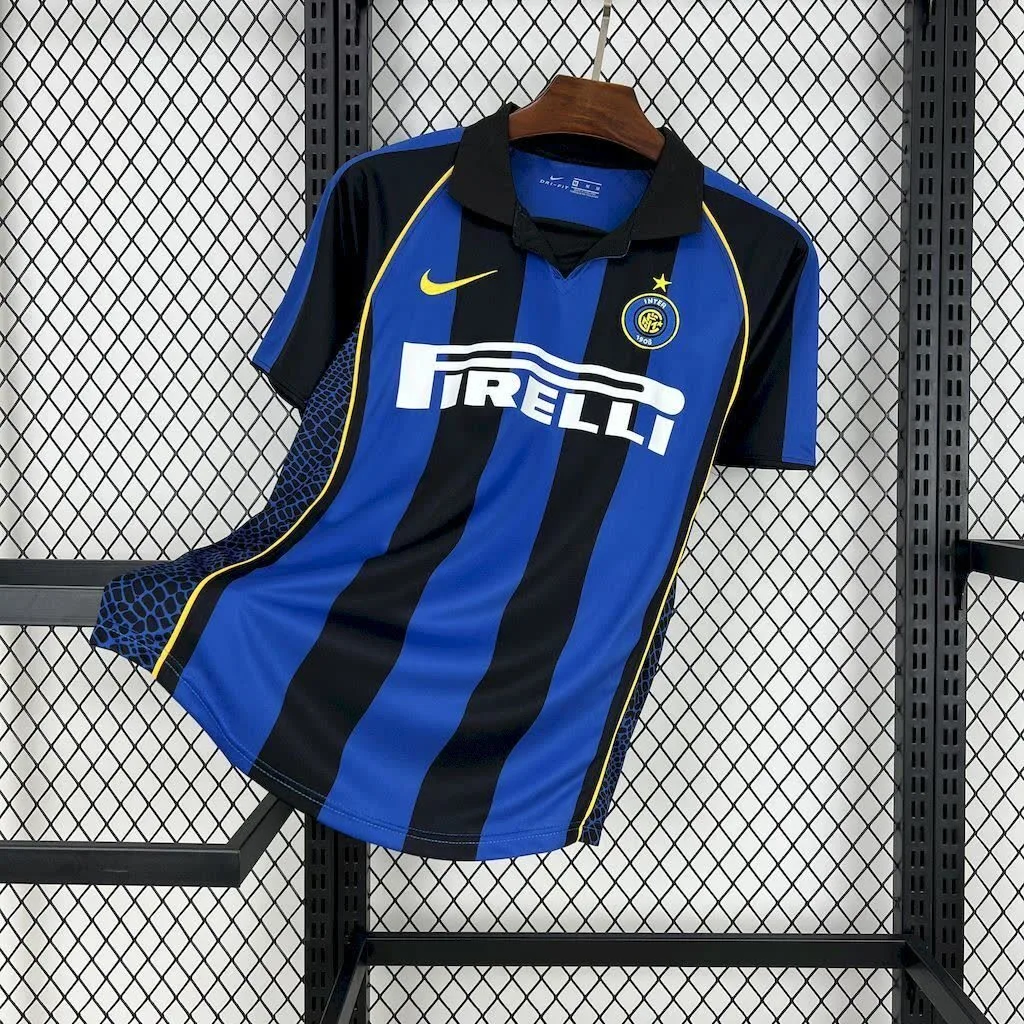 Inter Milan 2001/02 Home Retro Jersey, foto 1
