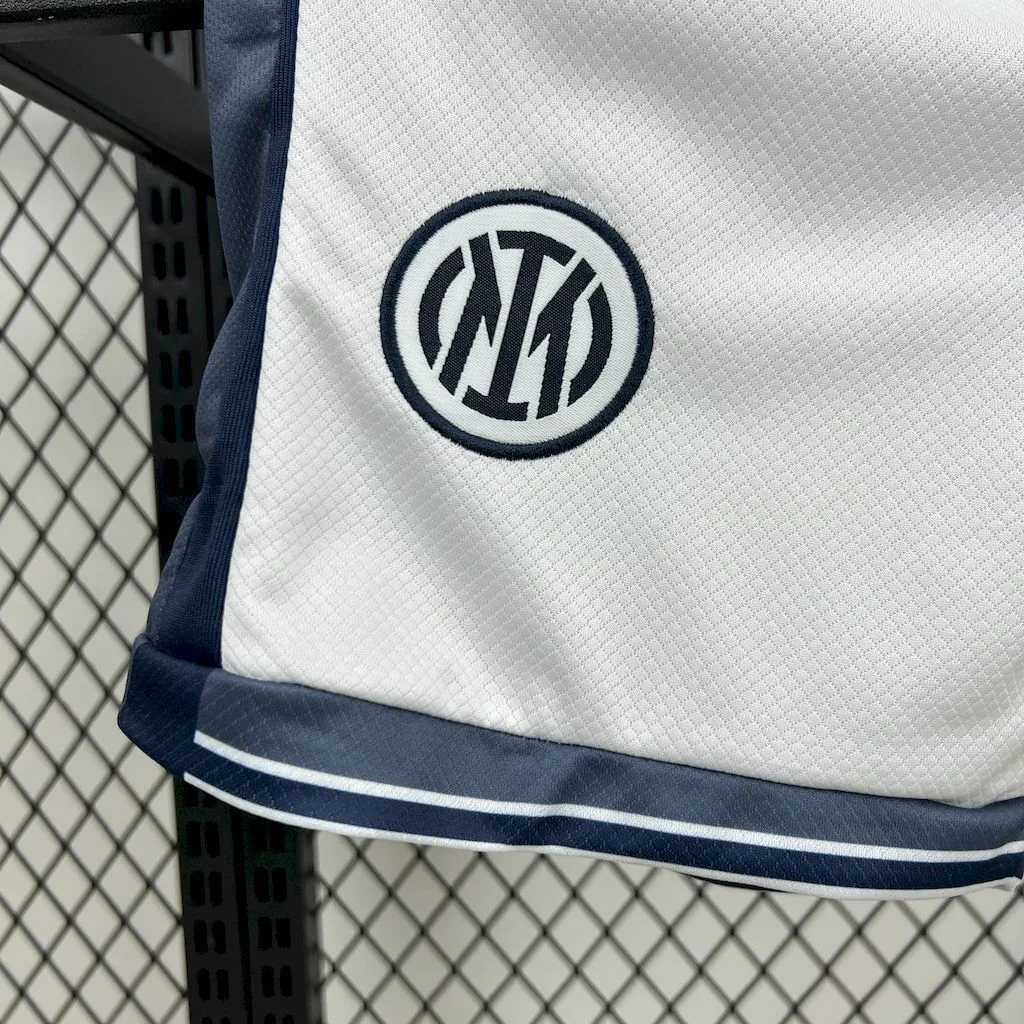 Inter Milan 2024/25 VR46 Special Edition Kids Kit, foto 4