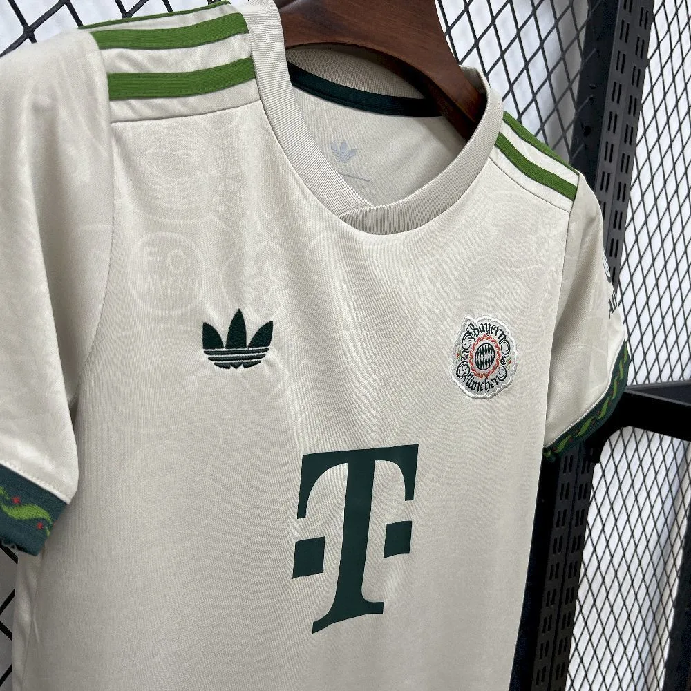 Kids Barcelona 2025/26 Oktoberfest Kit, foto 4