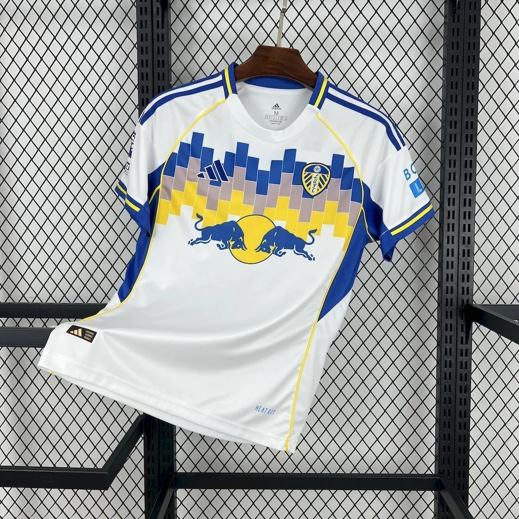 Leeds United F.C. 2025/26 Home Jersey, foto 1