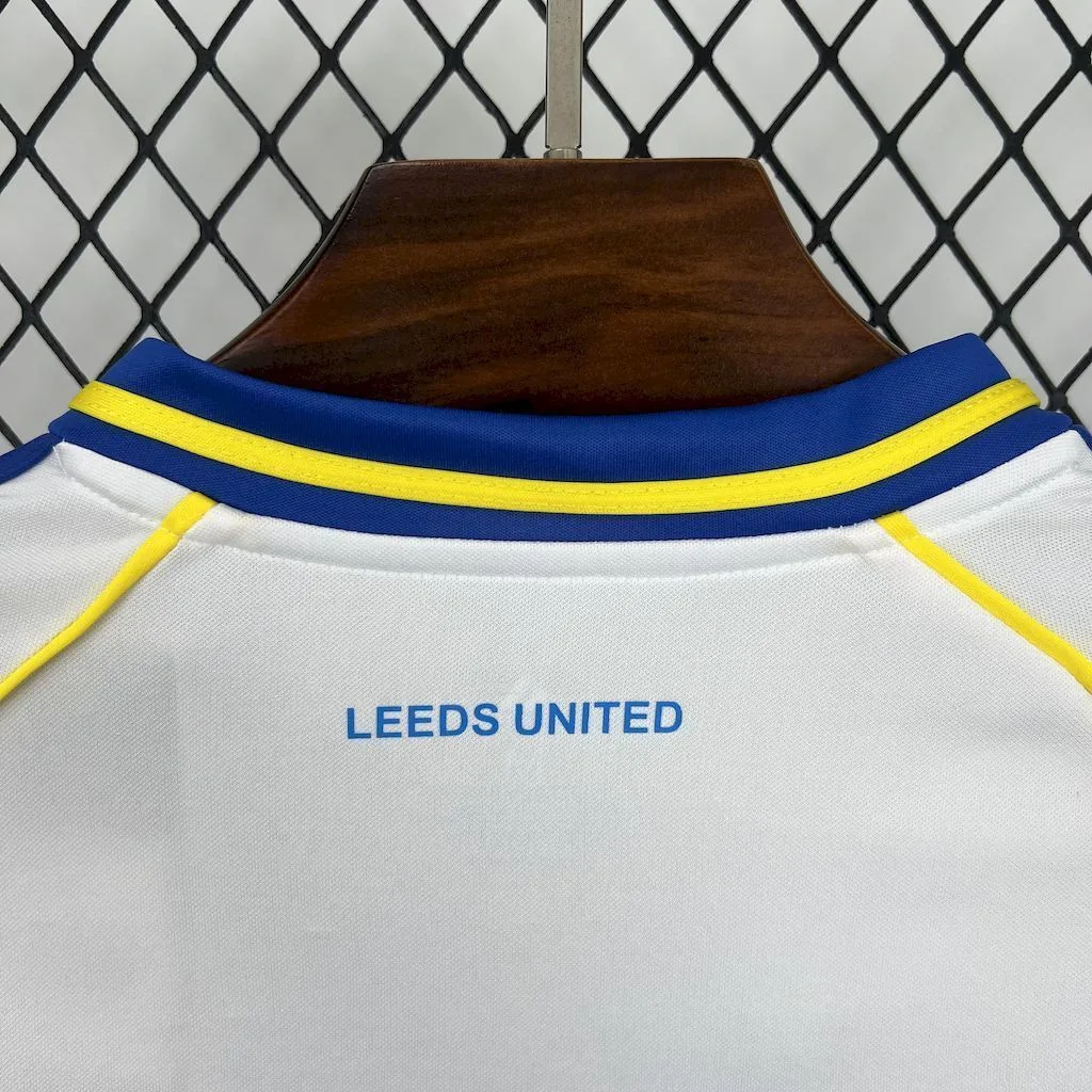 Leeds United F.C. 2025/26 Home Jersey, foto 2